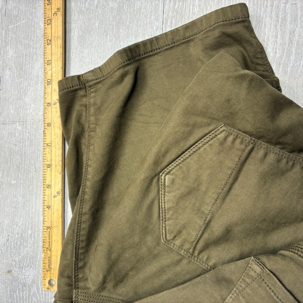 Duer N2X Relaxed Taper Shorts Mens 34 Olive Green Performance Stretch MSNR1012 - Picture 10 of 10